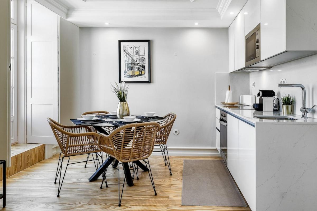 Lisbon Beautiful 2 Bedroom Apartment With Views In Rua Augusta Лиссабон Экстерьер фото